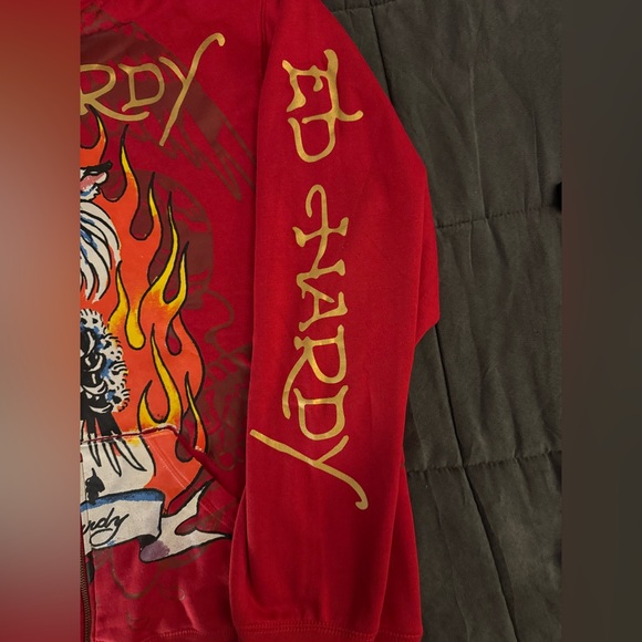 Ed Hardy 🐅 Full Zip Red Hoodie with Tattoo Inspired Graphic Design NWT - Picture 6 of 8